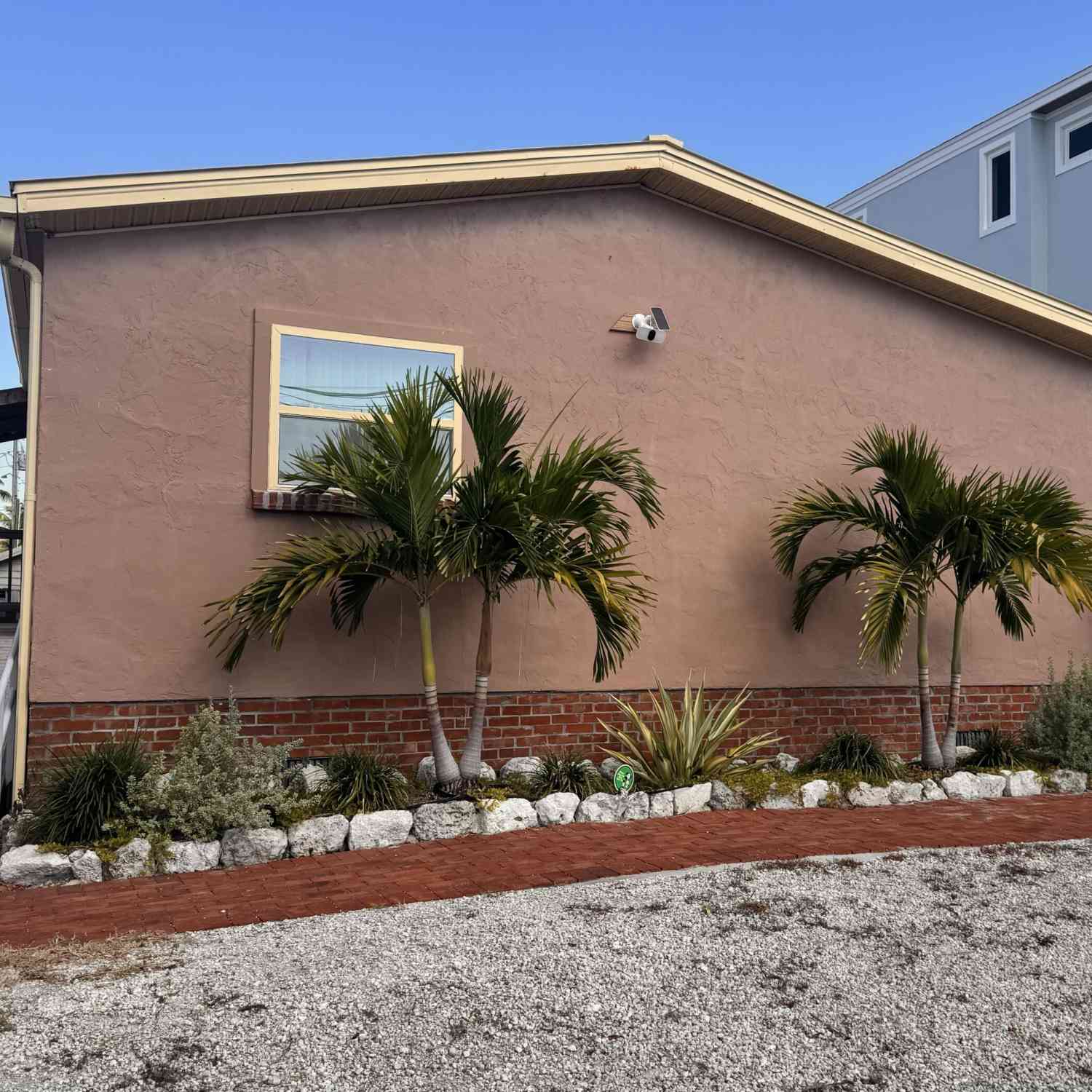 Mobile Home For Sale - 185 W Avenue A<br/> KEY LARGO, FL 33037