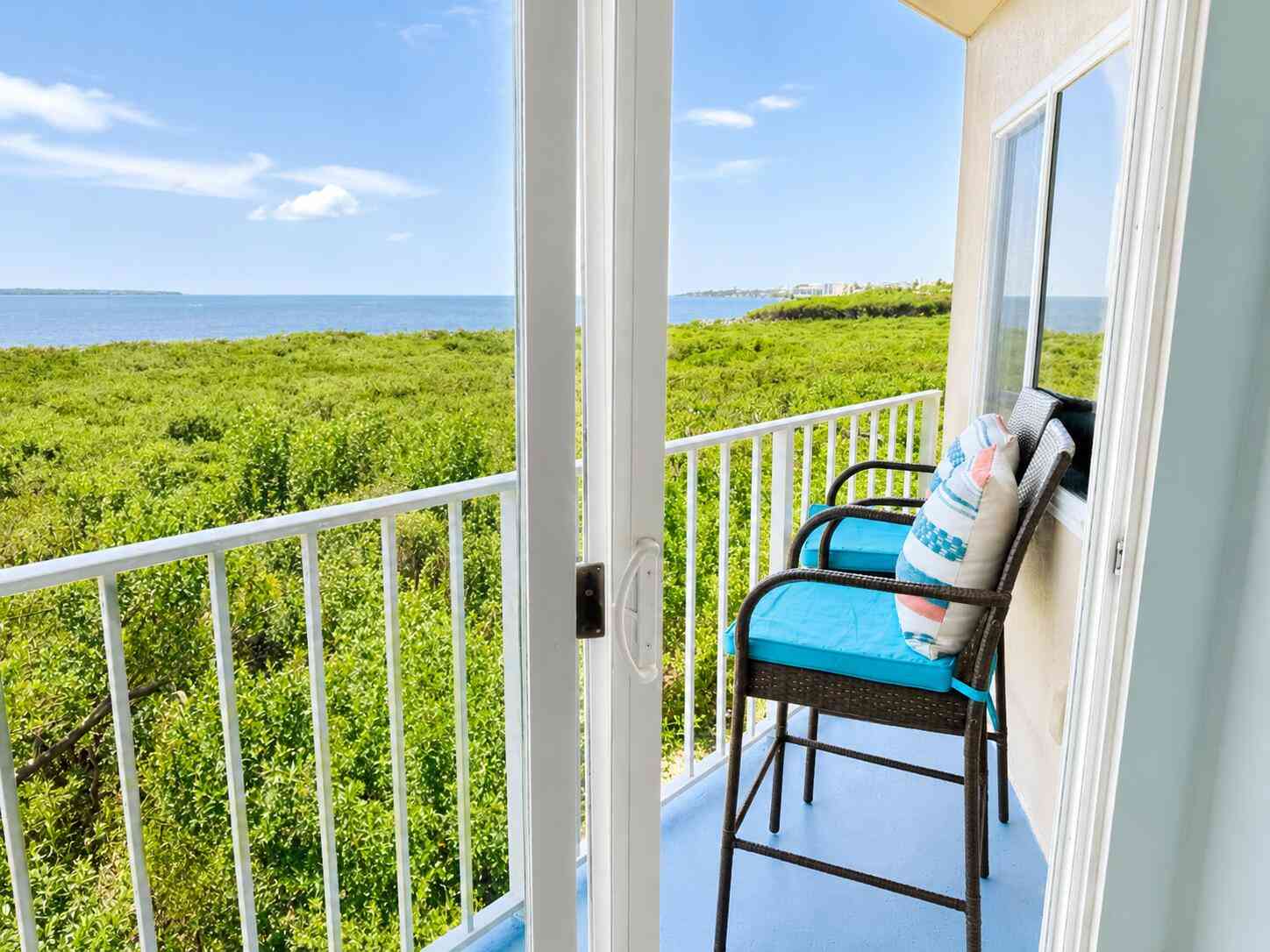 Condo For Sale - 500 Burton Drive DRIVE #4208<br/> Monroe County, Tavernier, FL 33070