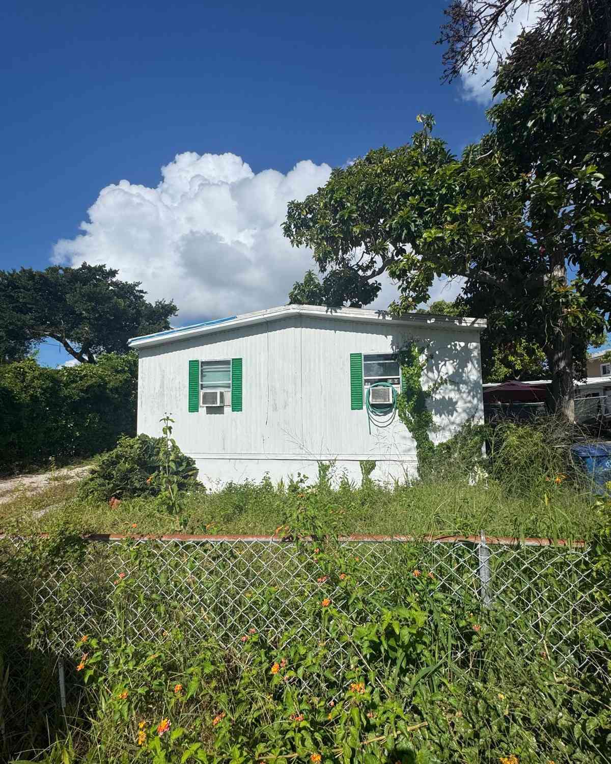 Mobile Home For Sale - 13 Judy Place PLACE<br/> KEY LARGO, FL 33037