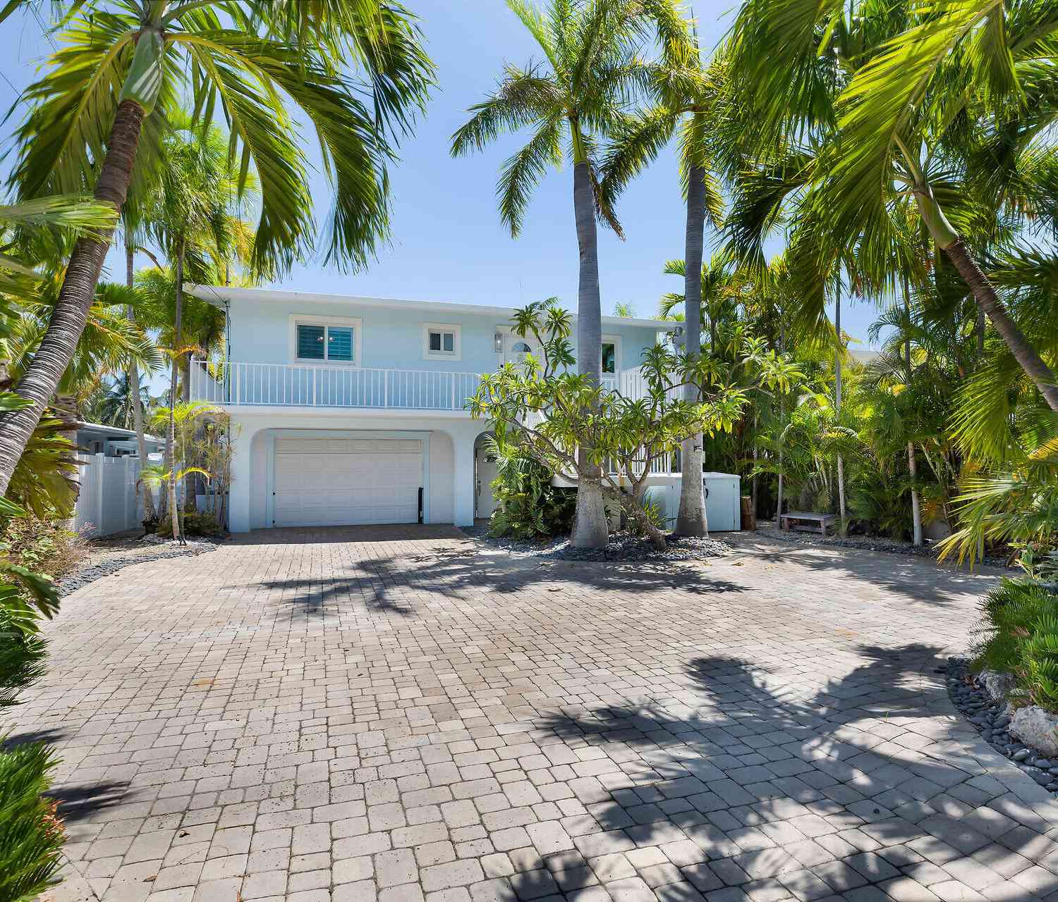 Homes For Sale - 155 Plantation Avenue AVENUE<br/> Islamorada, FL 33070
