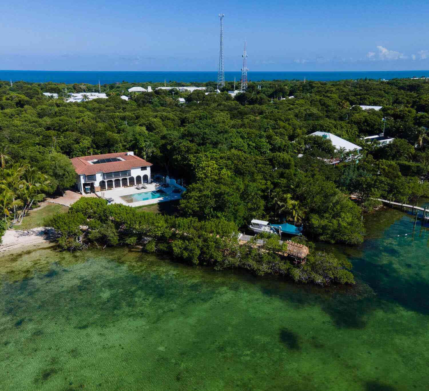 Homes For Sale - 350 Buttonwood Bight Lane LANE<br/> Tavernier, FL 33070