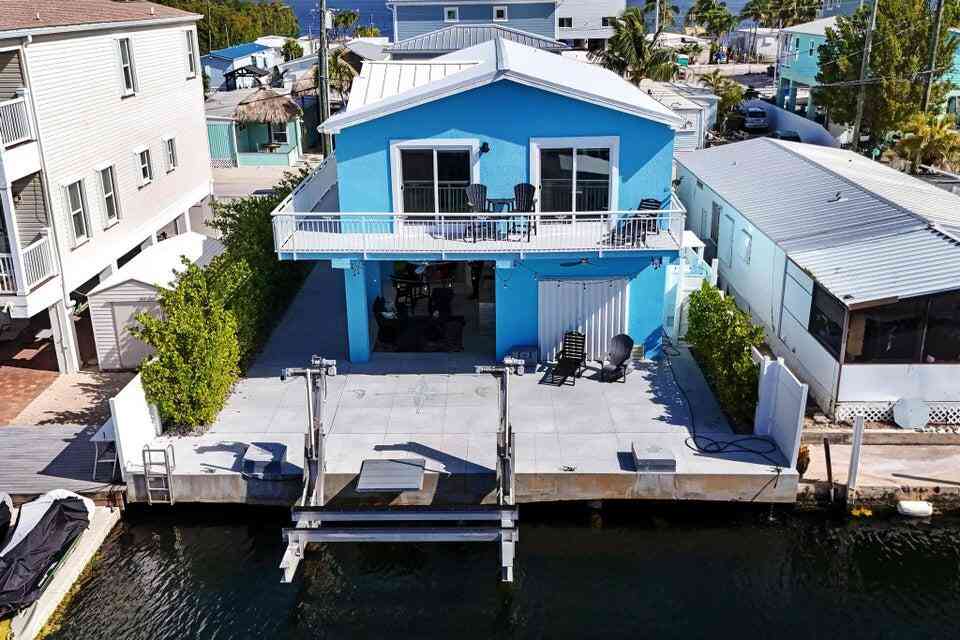 Homes For Sale - 234 Allen Avenue AVENUE<br/> KEY LARGO, FL 33037
