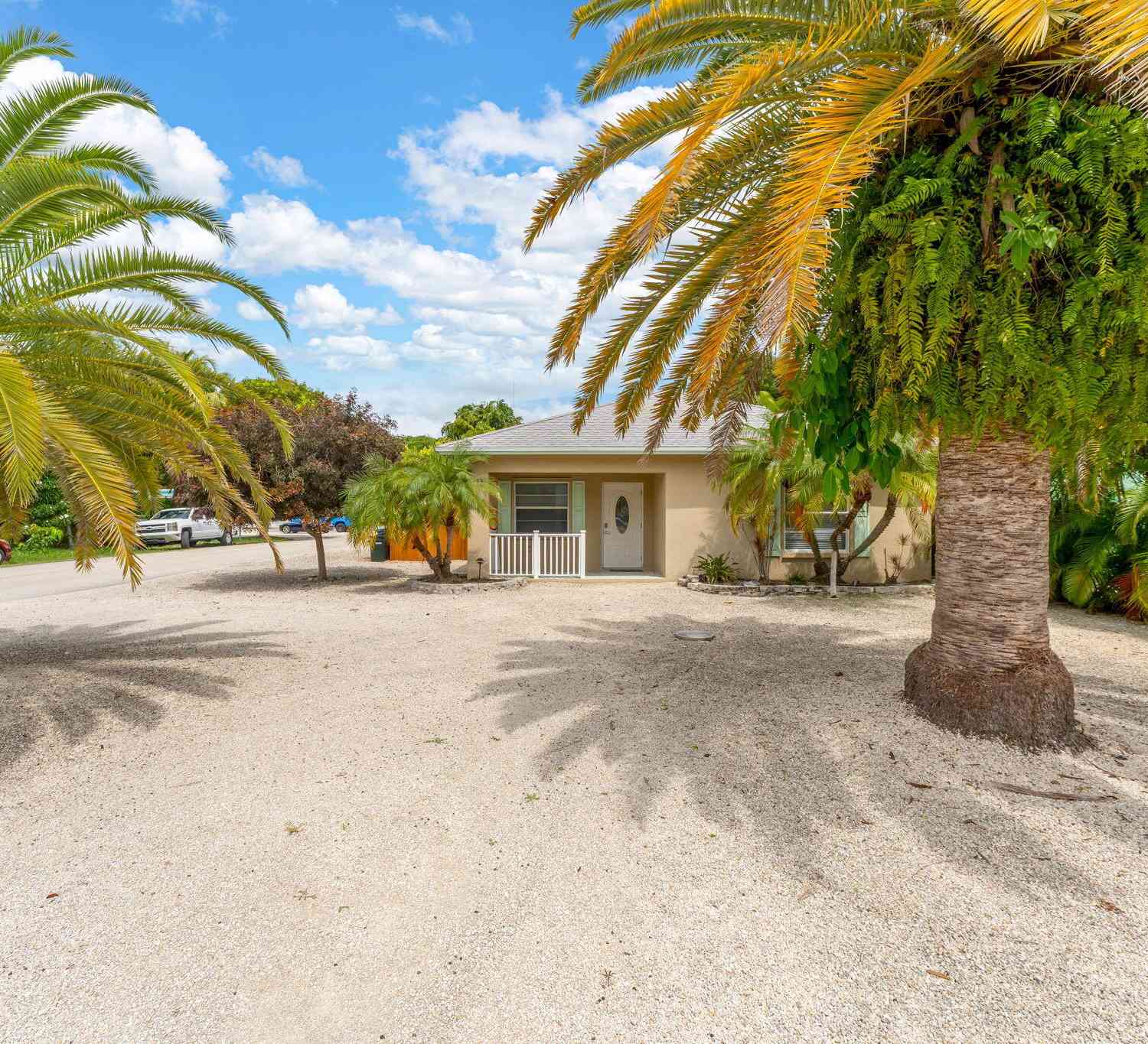 Homes For Sale - 547 Plante Street STREET<br/> KEY LARGO, FL 33037
