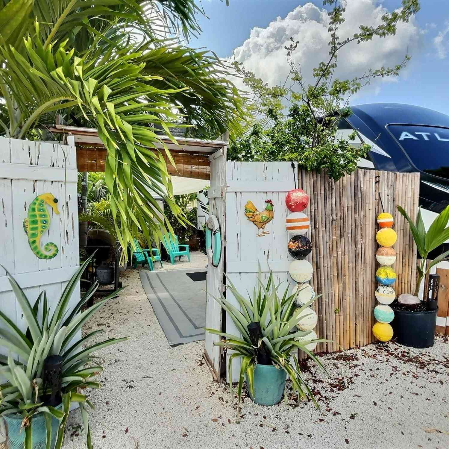 Vacant Land For Sale - 29859 Overseas Highway HIGHWAY #27<br/> Monroe County, Big Pine Key, FL 33043