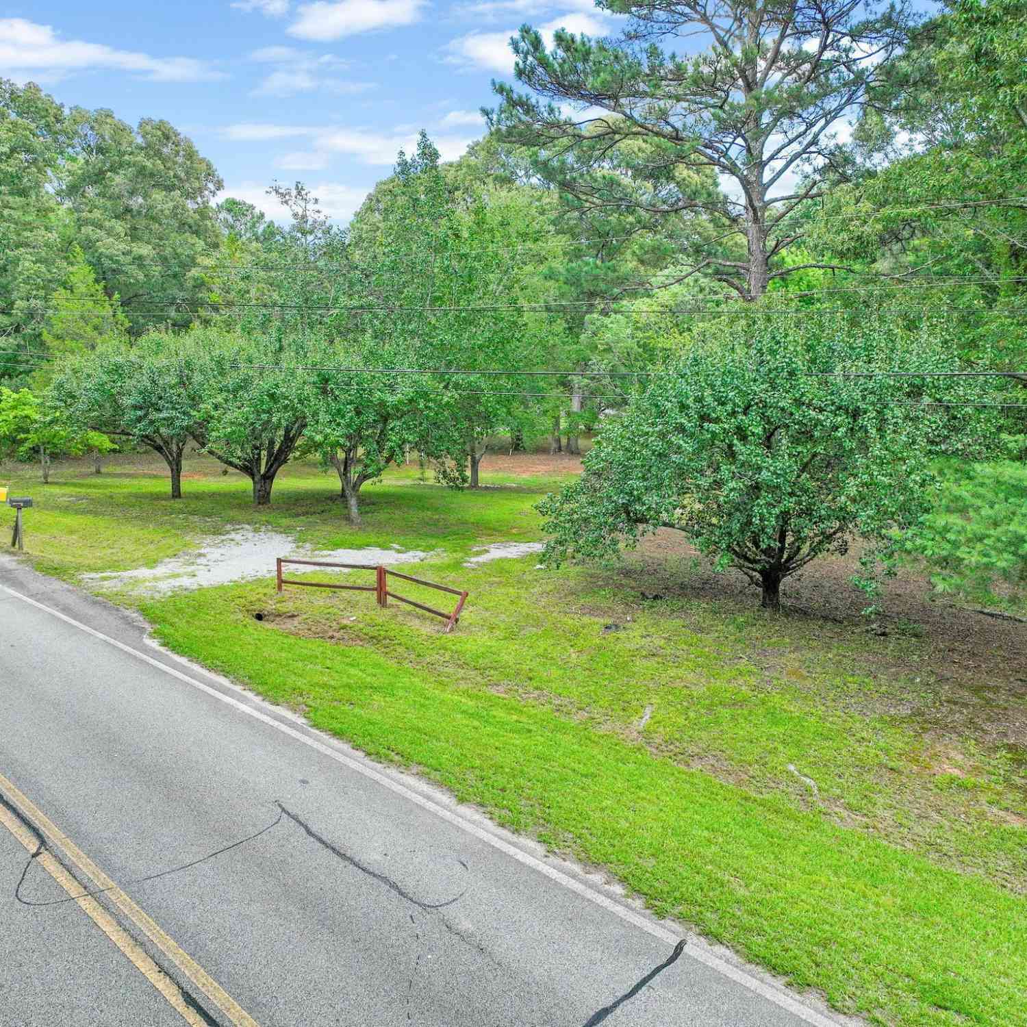 Vacant Land For Sale - 884 Dolly Nixon Road<br/> Senoia, GA 30276