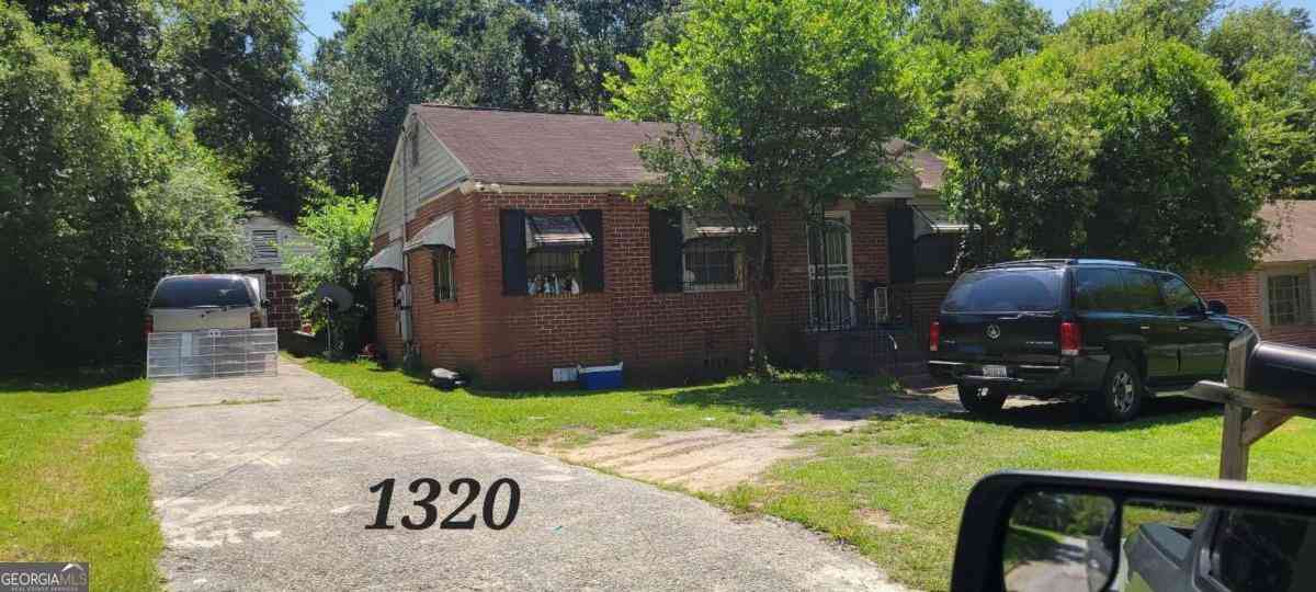 Homes For Sale - 1320 Peavy Drive<br/> Bibb County, Macon, GA 31206