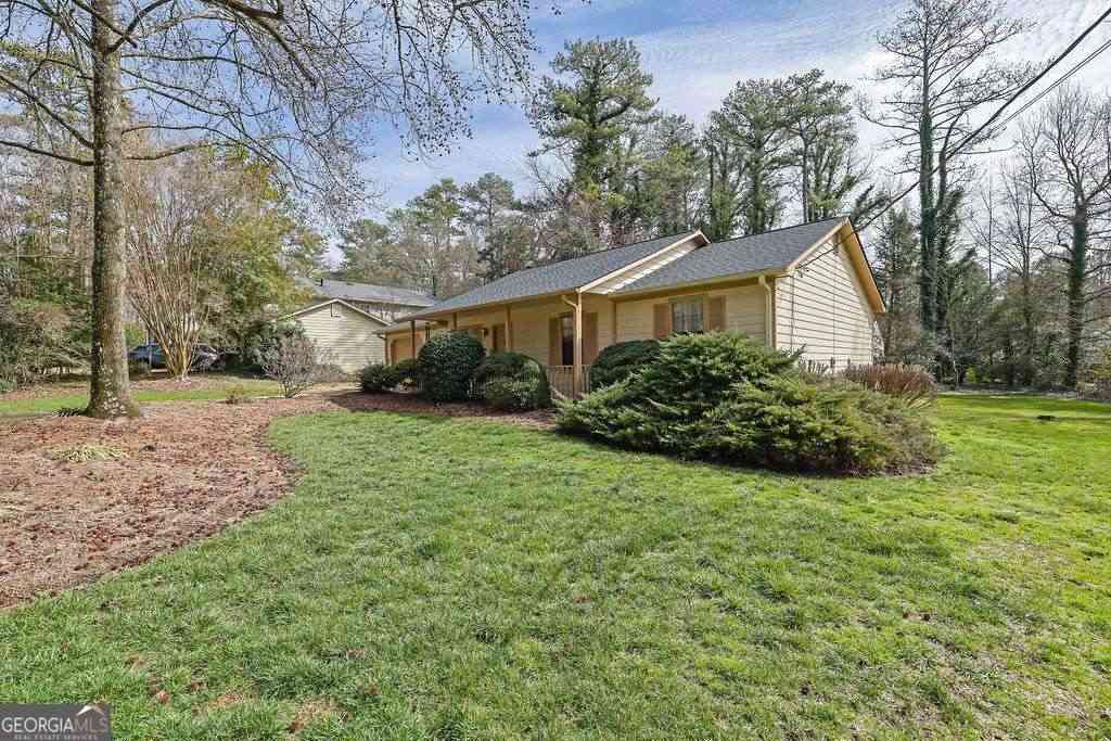 Homes Sold - 921 Forest Park Lane<br/> Suwanee, GA 30024