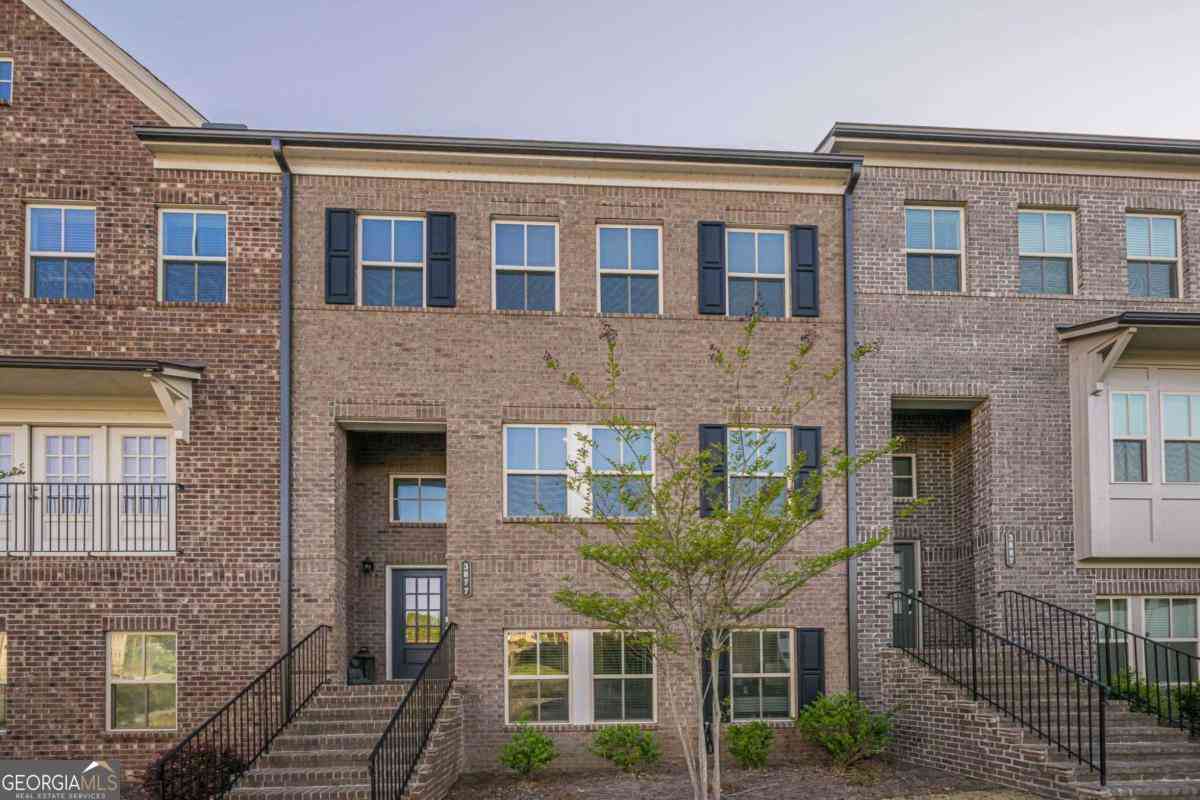 Homes Sold - 3877 Via Cima Lane<br/> Suwanee, GA 30024