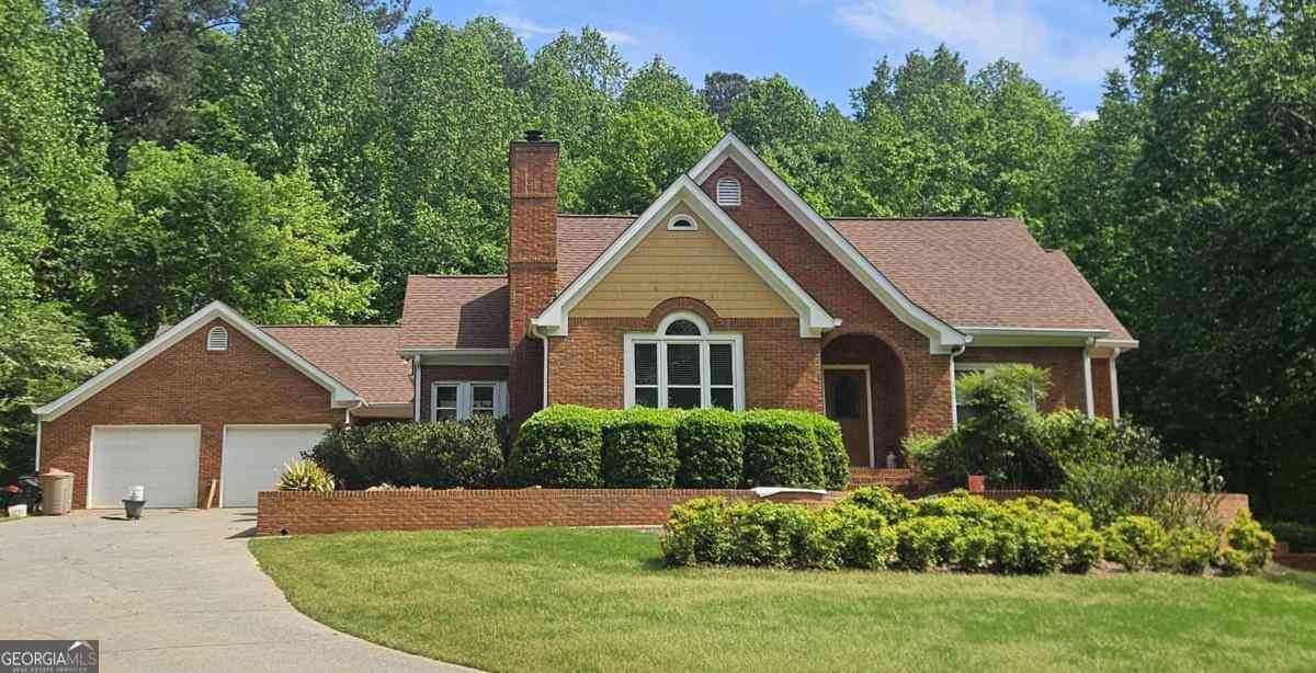Homes Sold - 1124 Bend Creek Trail<br/> Suwanee, GA 30024