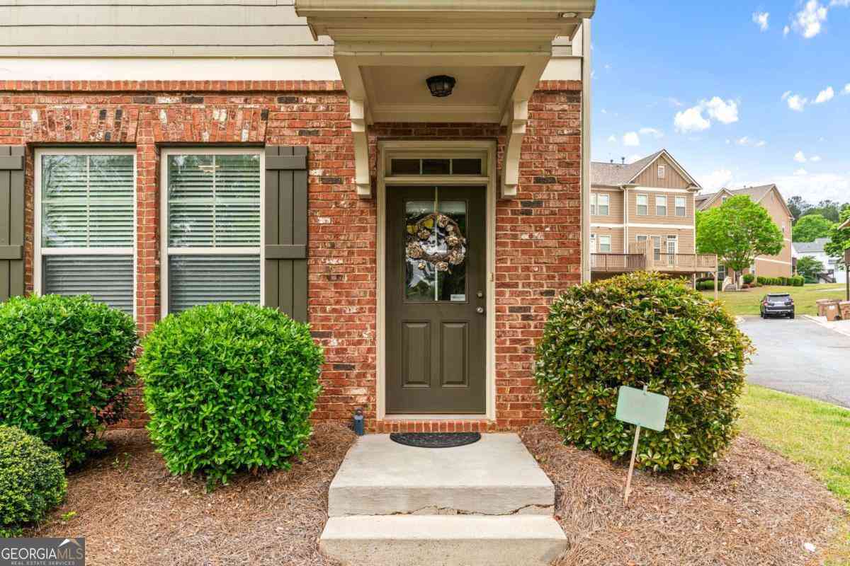 Townhouse Sold - 661 Village Field Court NW<br/> Suwanee, GA 30024