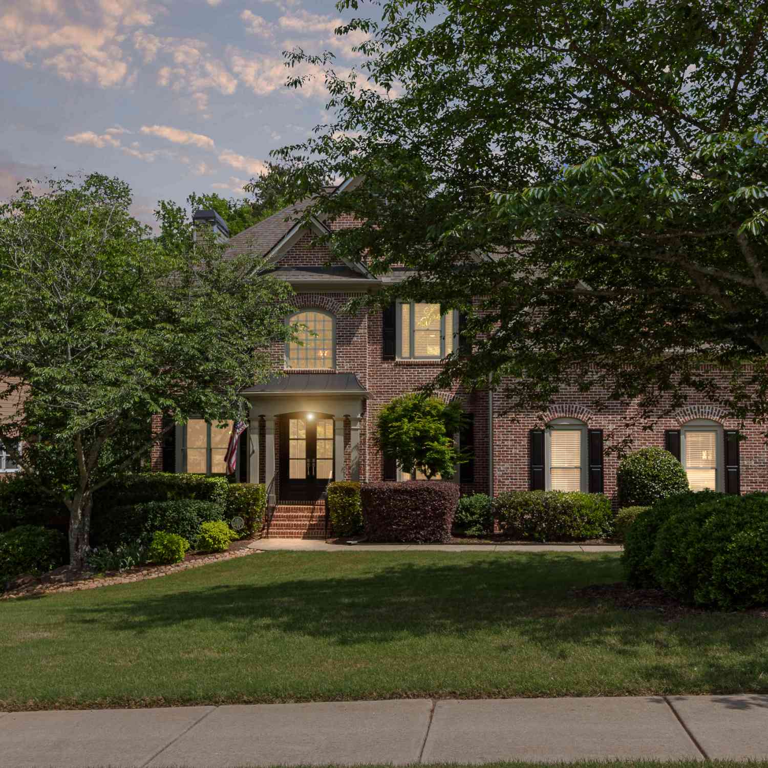 Homes Sold - 1440 Water View Lane<br/> Suwanee, GA 30024