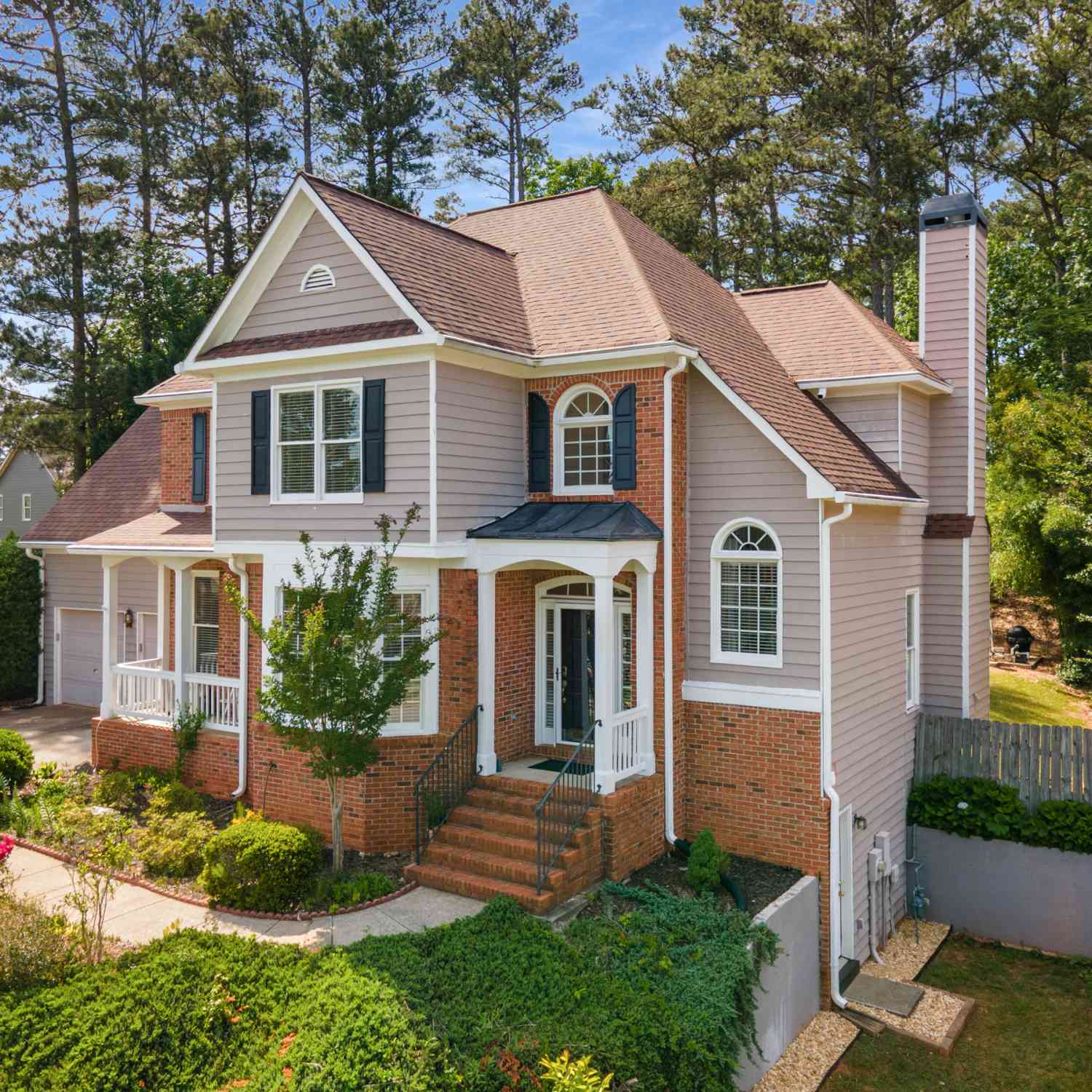 Homes Sold - 825 Yosemite Drive<br/> Suwanee, GA 30024