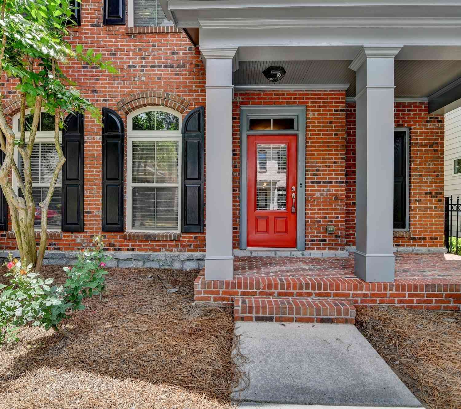 Homes Sold - 375 Causeway Court<br/> Suwanee, GA 30024