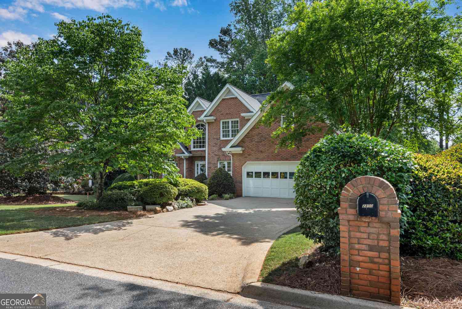 Homes Sold - 2350 Shore View Way NW<br/> Suwanee, GA 30024