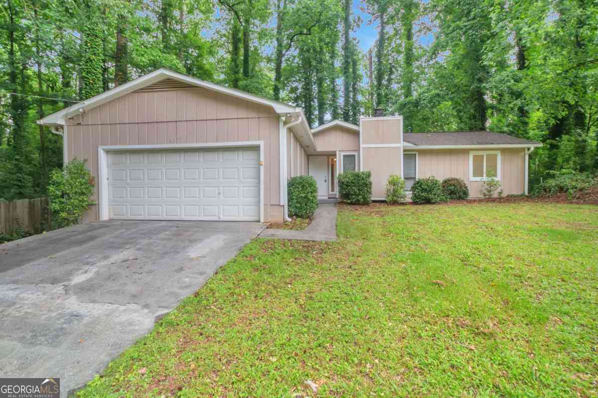 Homes For Sale - 5577 Whittondale Road<br/> Lithonia, GA 30058