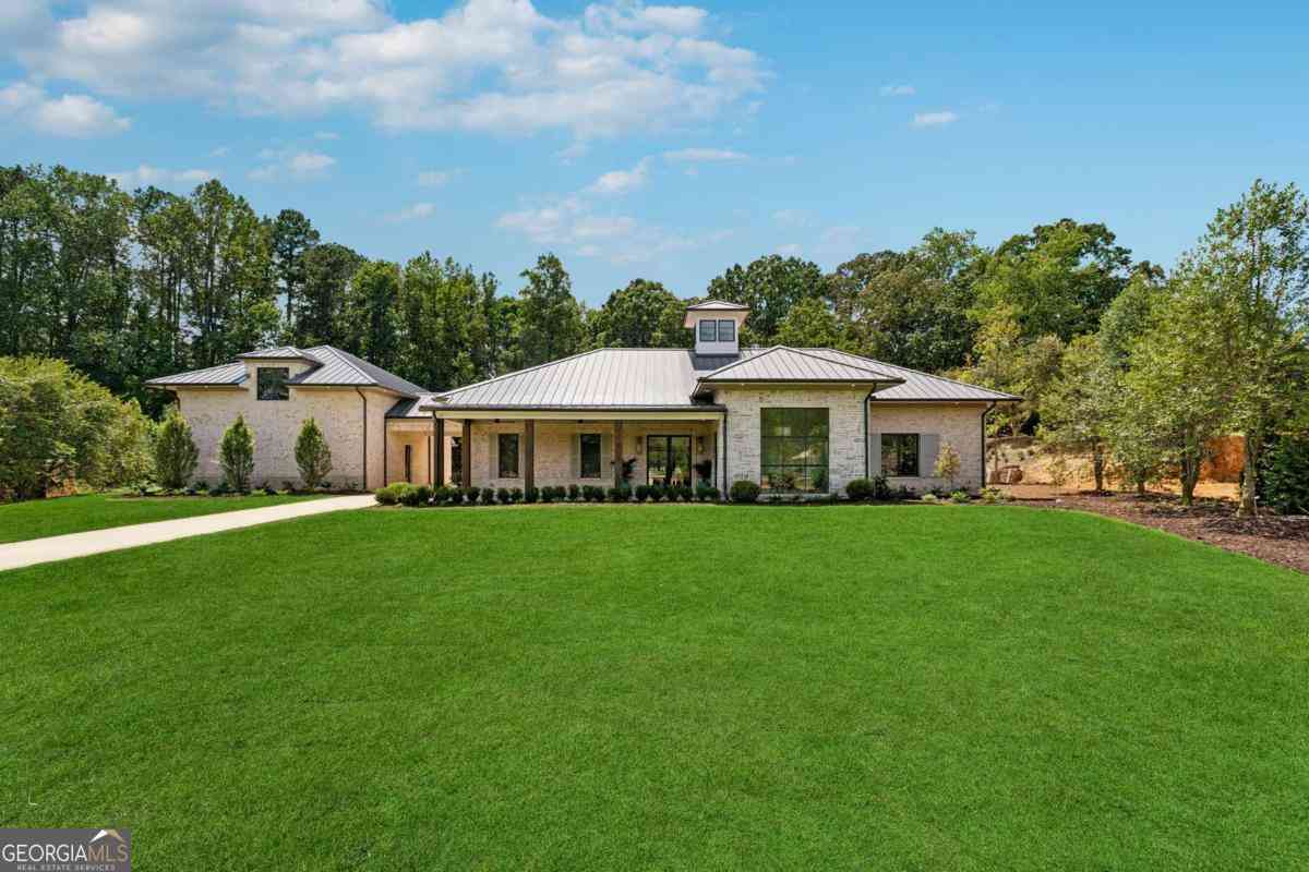 Homes For Sale - 4540 Natchez Lane<br/> Cumming, GA 30040