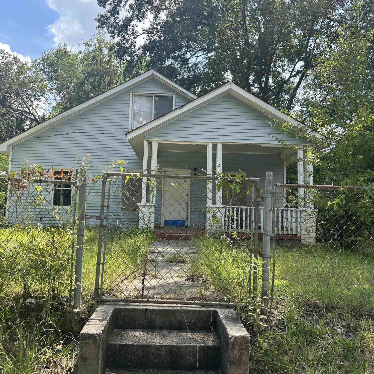 Homes For Sale - 1216 Buena Vista Avenue<br/> Macon, GA 31206