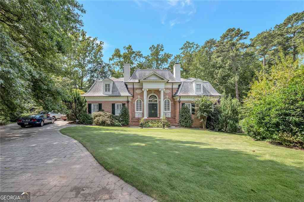 Homes For Sale - 3184 Andrews Court NW<br/> Atlanta, GA 30305