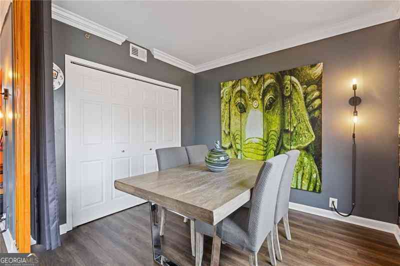 Condo For Sale - 3481 Lakeside Drive NE #901<br/> Atlanta, GA 30326