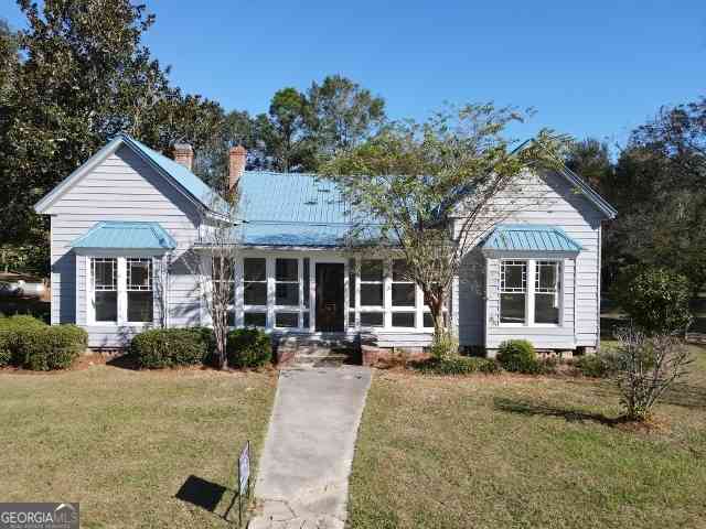 Homes For Sale - 405 Monroe Street<br/> Garfield, GA 30425
