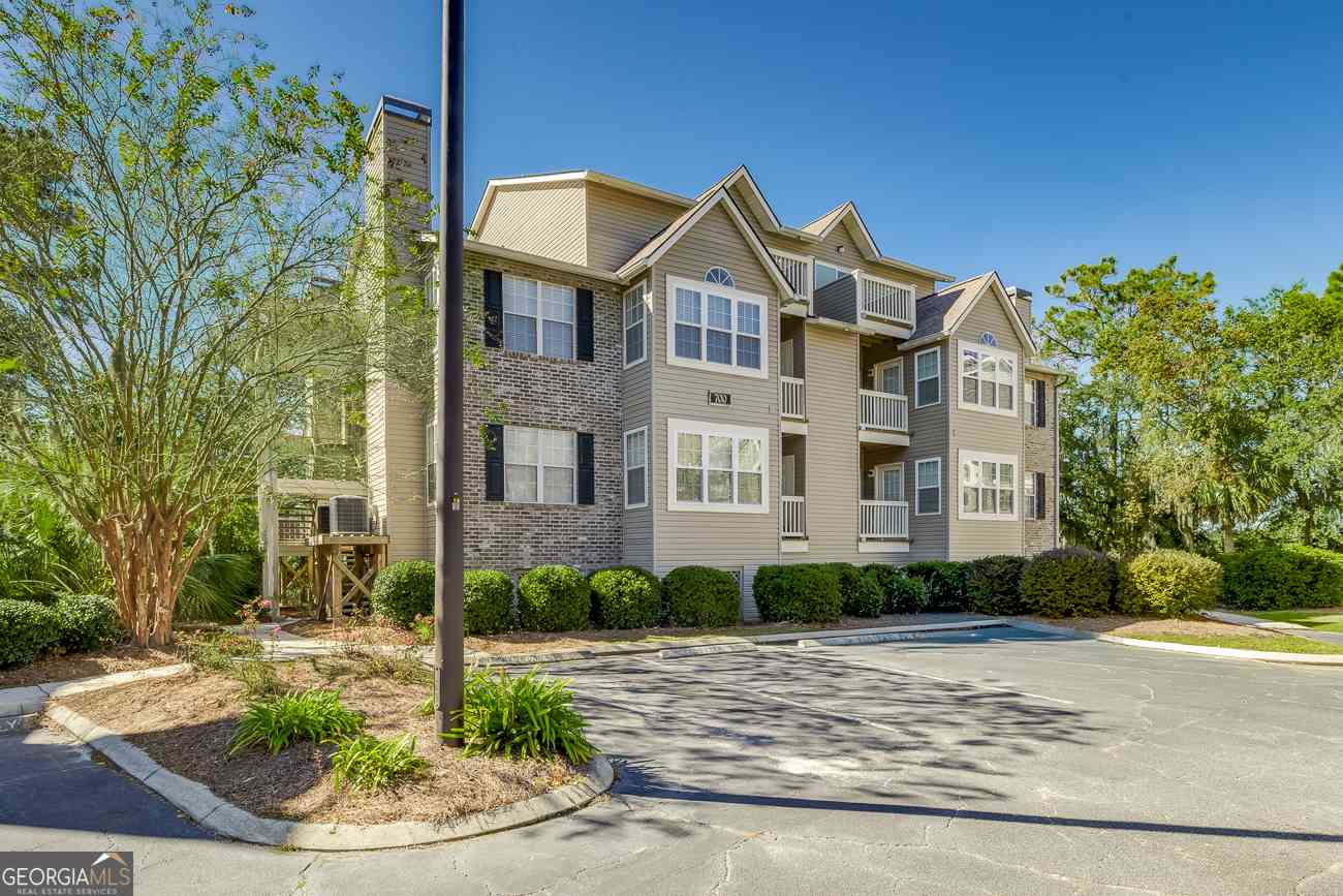 Condo For Sale - 12300 Apache Avenue #APT 704<br/> Savannah, GA 31419