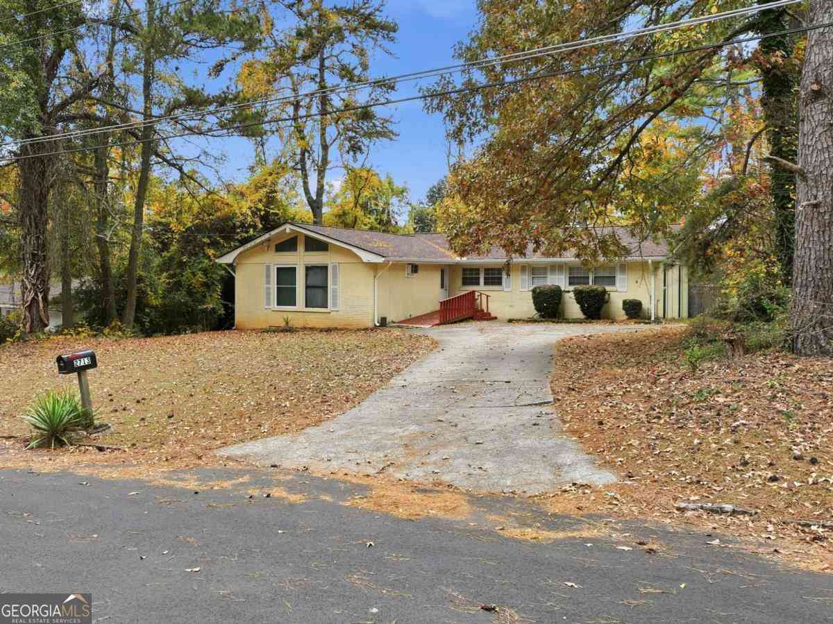 Homes For Sale - 2713 Neptune Place<br/> Dekalb County, Decatur, GA 30034