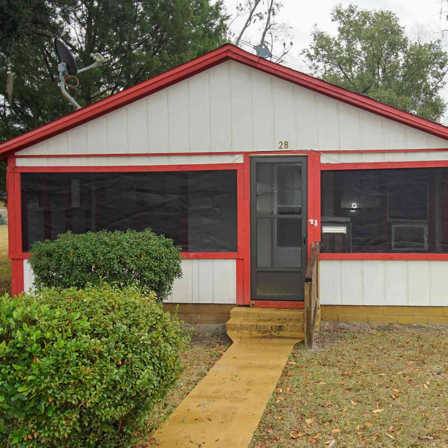Homes For Sale - 28 E Mlk Jr Avenue<br/> Lanier County, Lakeland, GA 31635