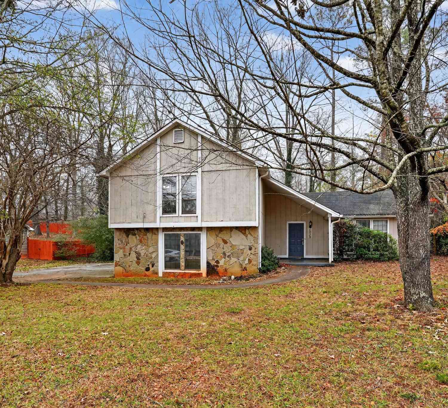 Homes For Sale - 1039 Nimblewood Way<br/> Dekalb County, Stone Mountain, GA 30088
