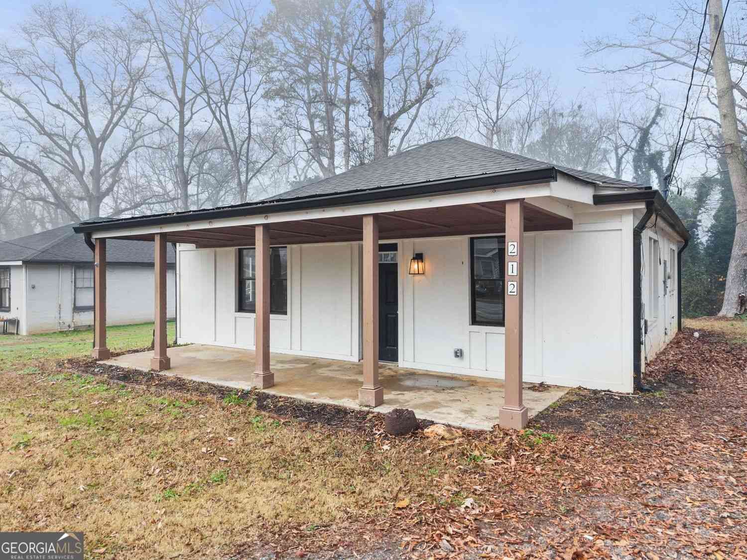 Homes For Sale - 212 Walker Drive<br/> Monroe, GA 30655