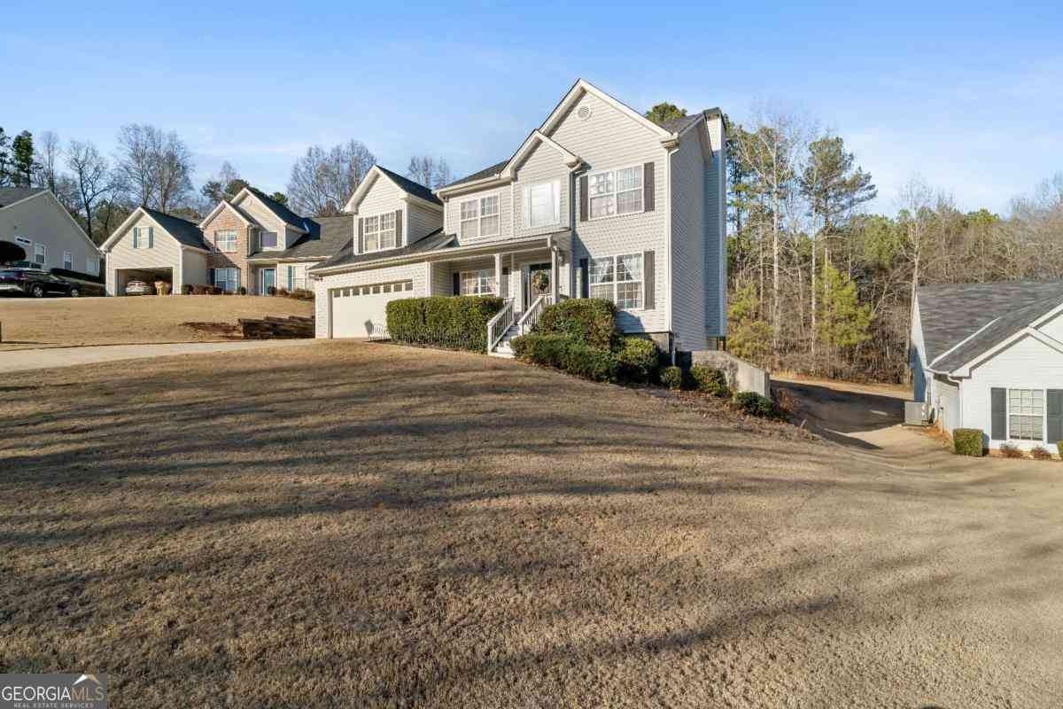 Homes For Sale - 7270 Litany Court<br/> Flowery Branch, GA 30542