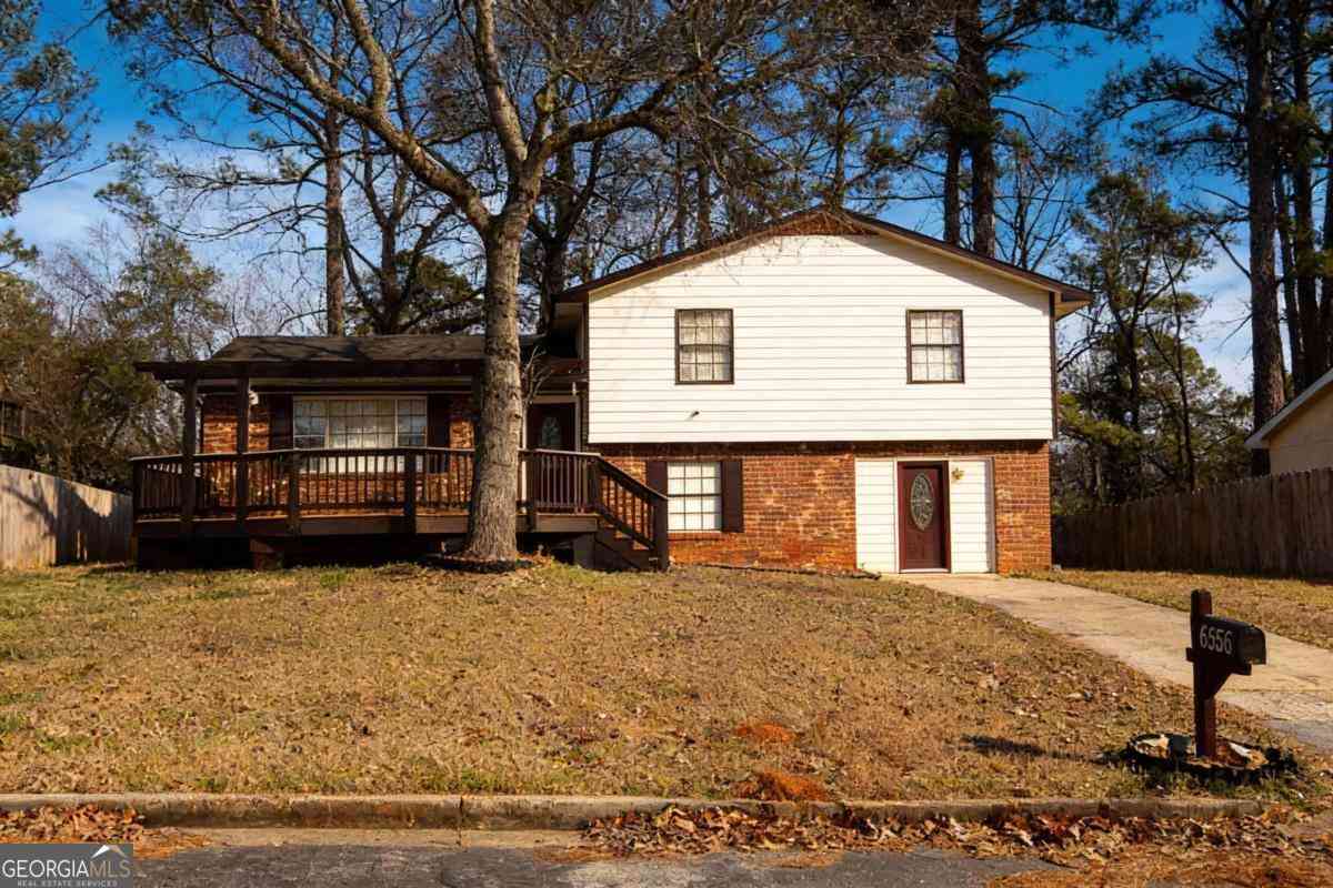 Homes For Sale - 6566 Melandre Drive<br/> Clayton County, Morrow, GA 30260