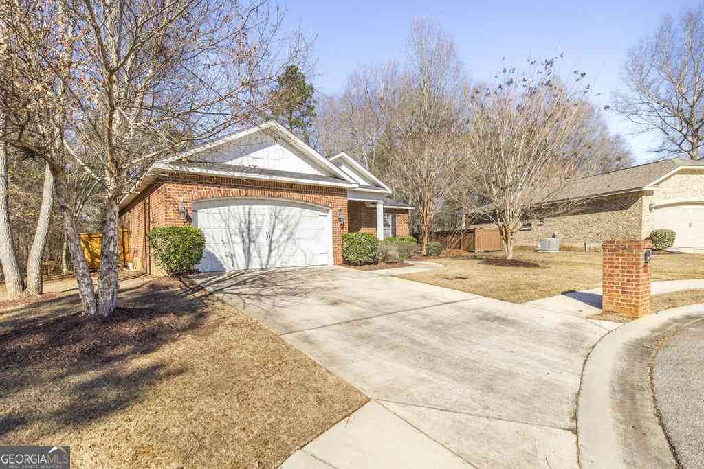 Homes For Sale - 206 Londe Lane<br/> Houston County, Perry, GA 31069