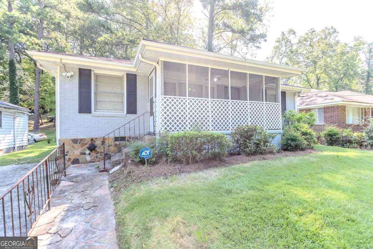 Homes For Sale - 145 Holly Road NW<br/> Atlanta, GA 30314