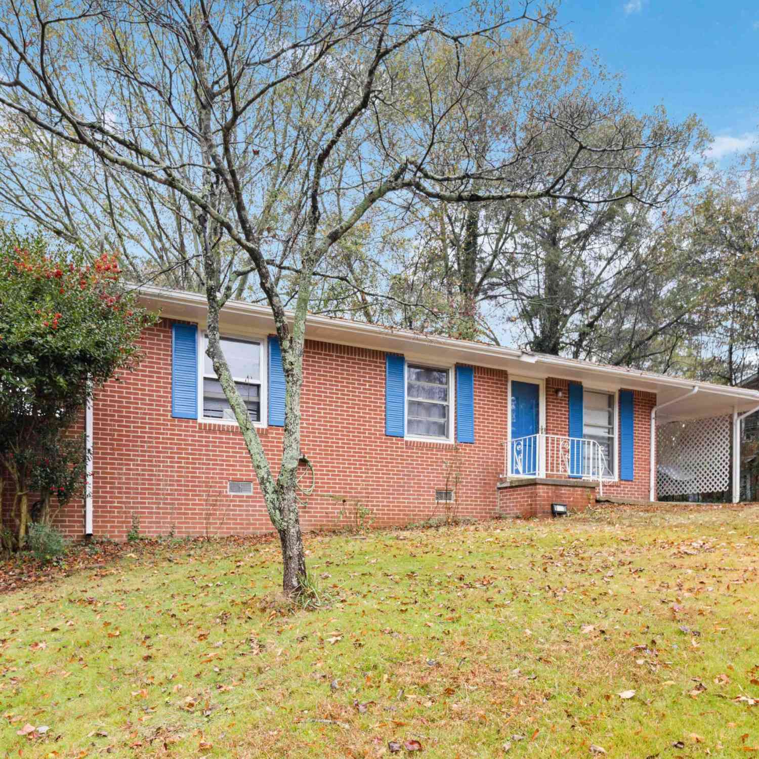 Homes For Sale - 913 Longleaf Drive<br/> Clayton County, Forest Park, GA 30297