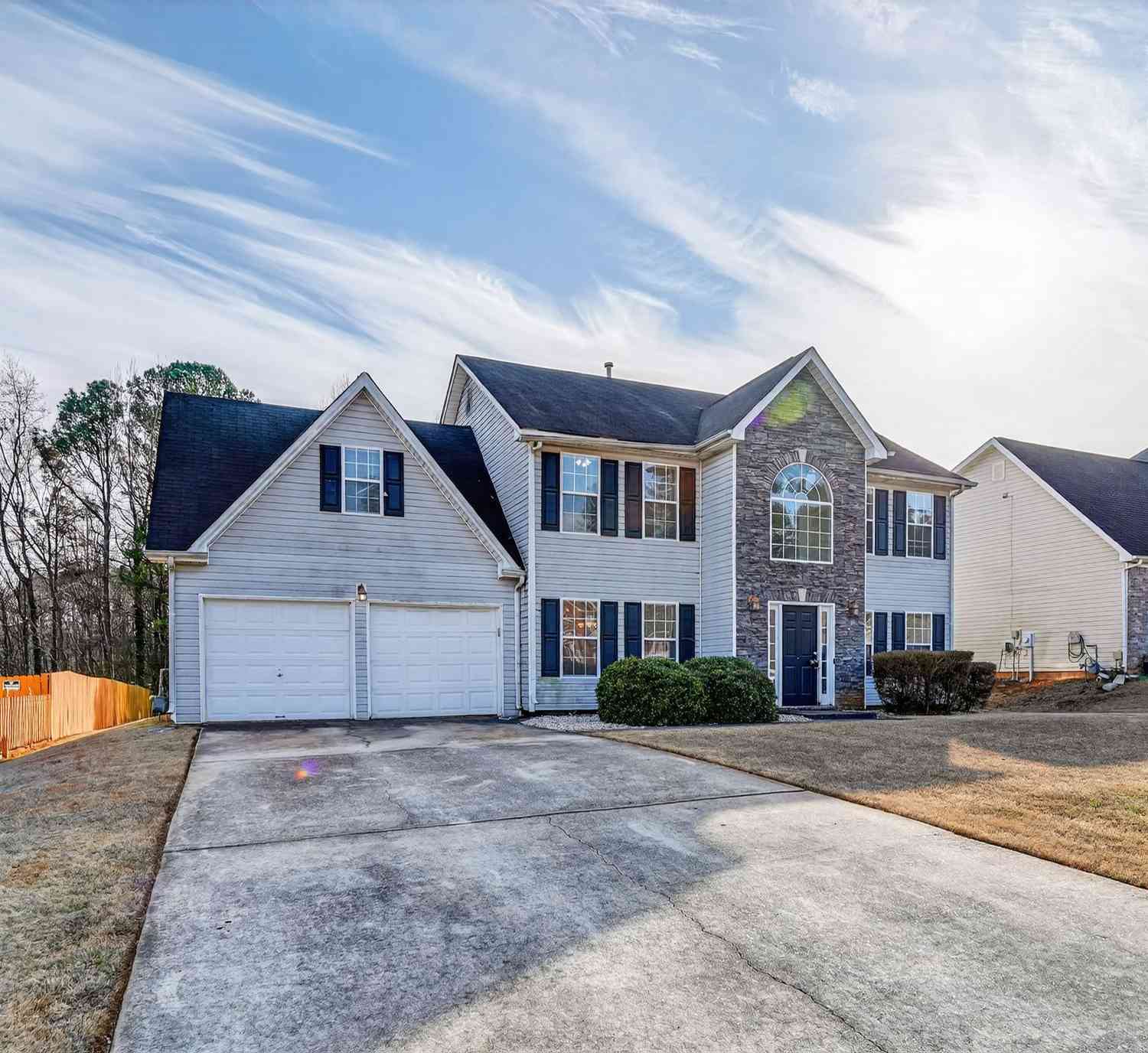 Homes For Sale - 180 Palisade Point Drive<br/> Henry County, Ellenwood, GA 30294
