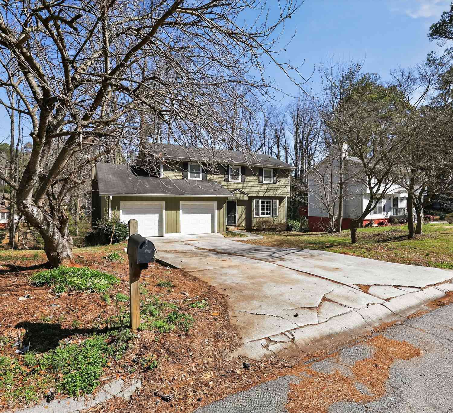 Homes For Sale - 505 Rockborough Terrace<br/> Dekalb County, Stone Mountain, GA 30083