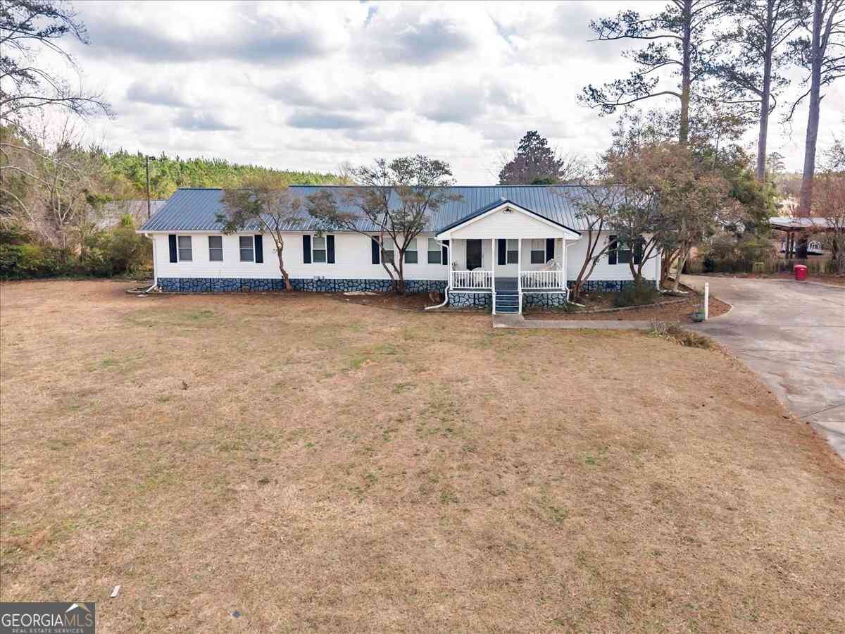 Homes For Sale - 10780 Highway 112<br/> Irwinton, GA 31042