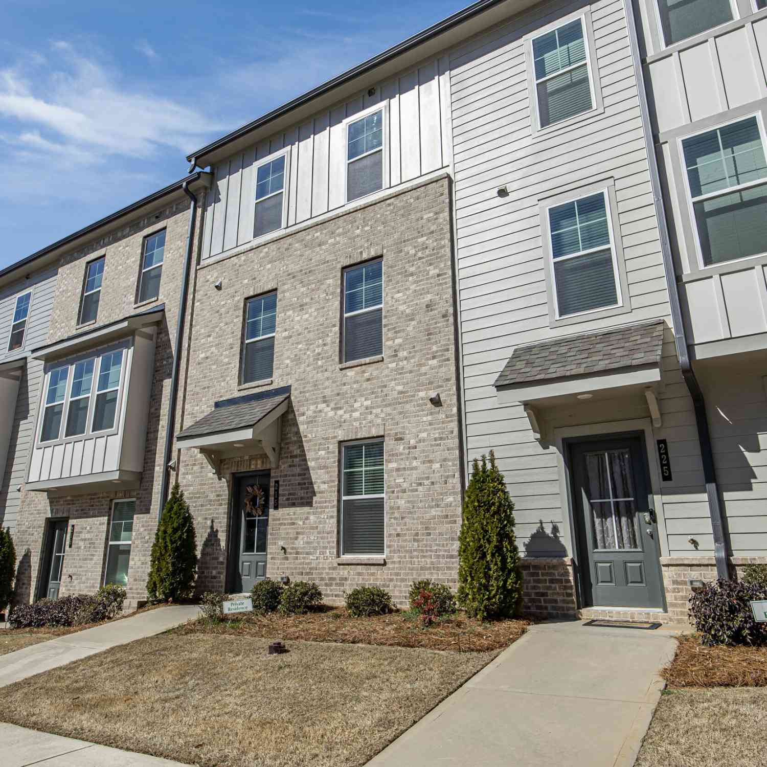 Townhouse For Sale - 215 Wallace Street<br/> Fayette County, Fayetteville, GA 30214