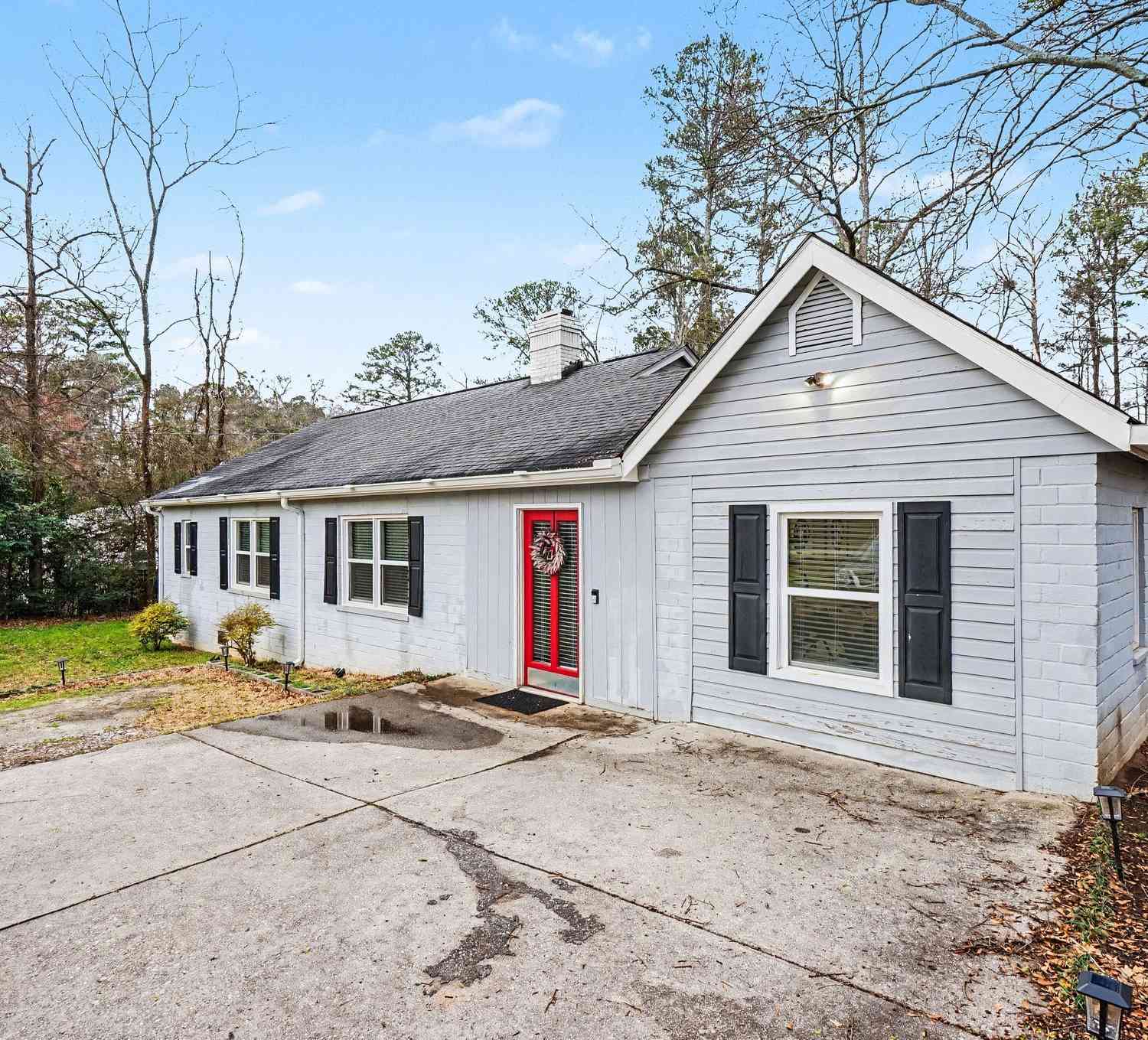 Homes For Sale - 1254 Old Covington Highway SE<br/> Rockdale County, Conyers, GA 30012