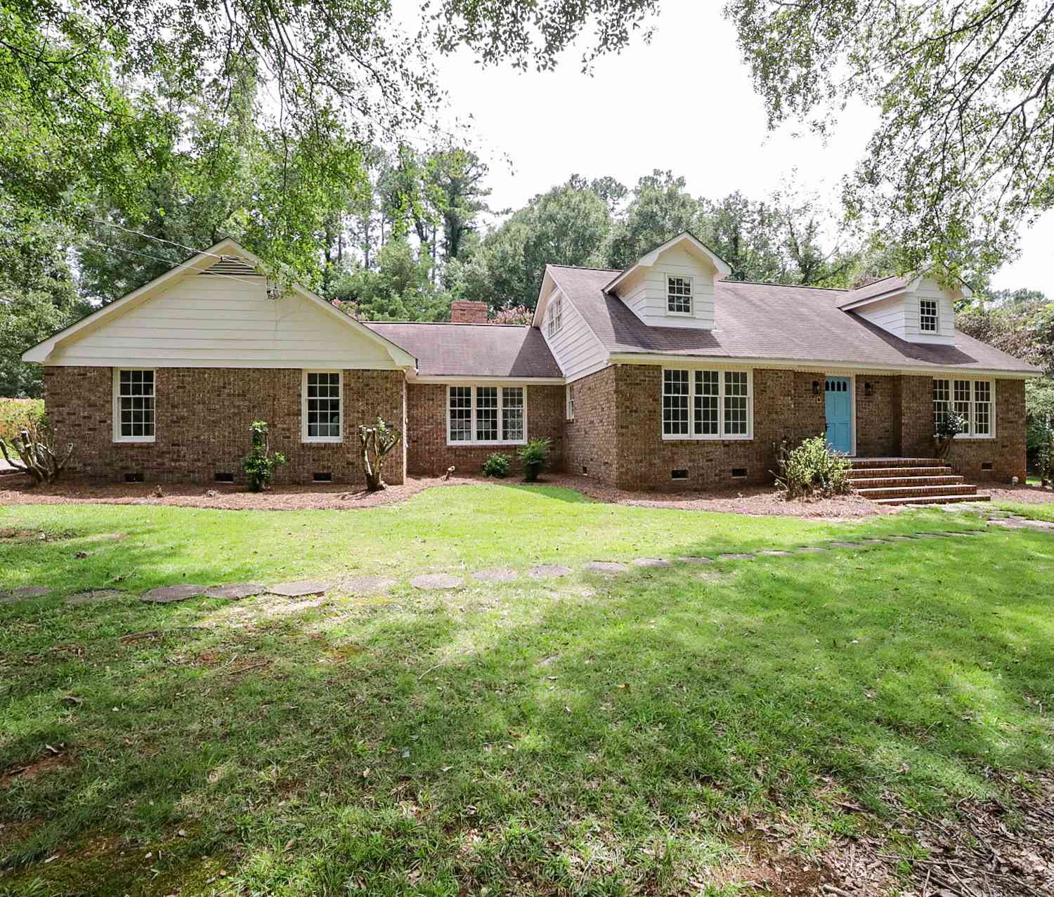 Homes For Sale - 215 Lenox Road<br/> Athens, GA 30606