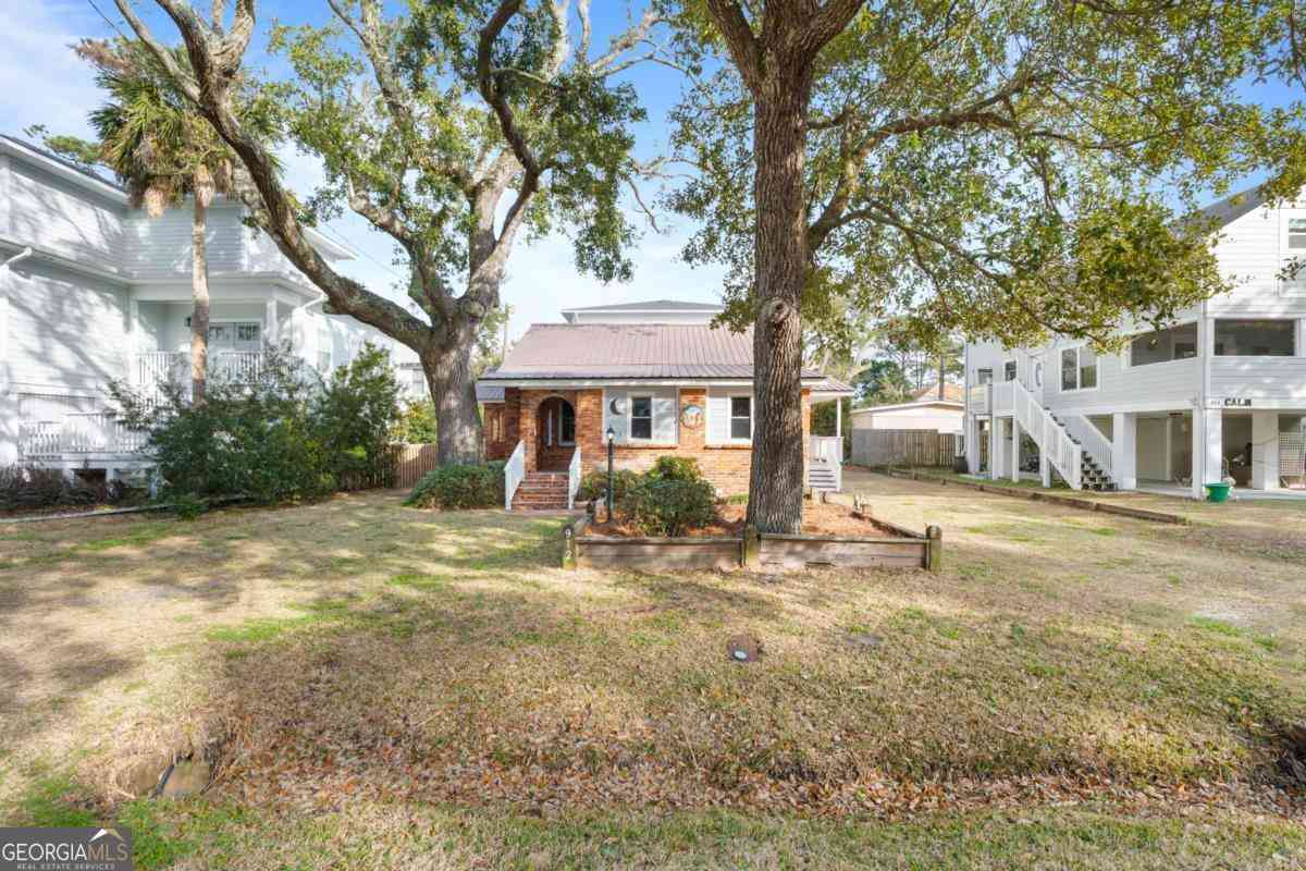 Homes For Sale - 912 Jones Avenue<br/> Tybee Island, GA 31328
