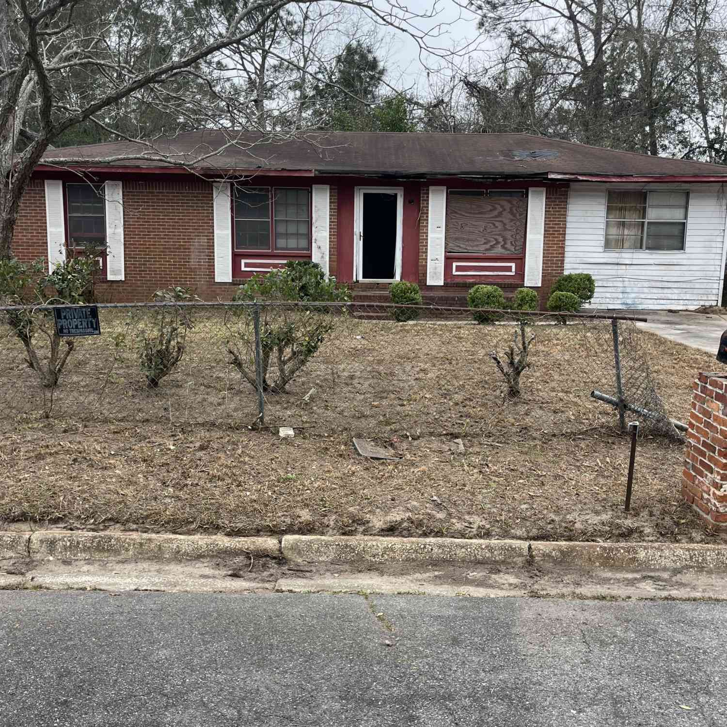 Homes For Sale - 1215 Jamestown Drive<br/> Coffee County, Douglas, GA 31533