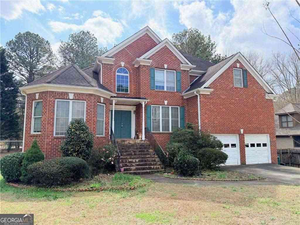 Homes For Sale - 2100 Skyland Cove Lane<br/> Snellville, GA 30078