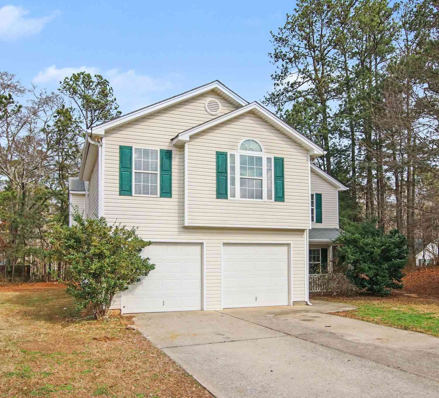 Homes For Sale - 1259 Maxey Court<br/> Barrow County, Winder, GA 30680