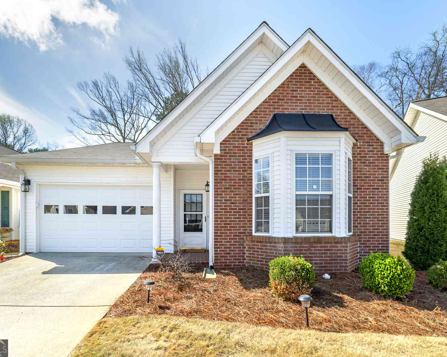 Homes For Sale - 310 Singing Brook Lane<br/> Henry County, McDonough, GA 30253