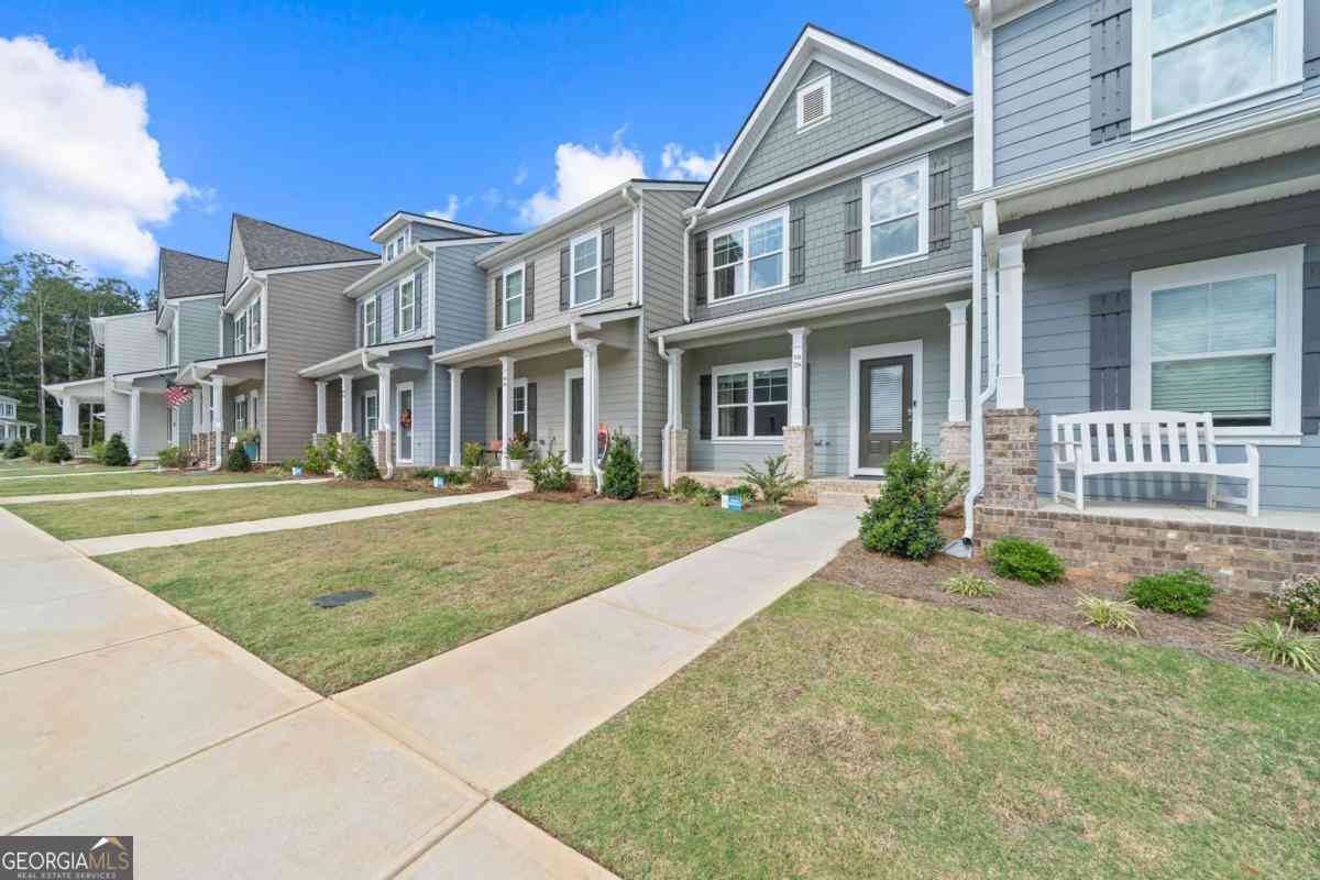 Townhouse For Sale - 104 Crane Lane #22A<br/> Eatonton, GA 31024