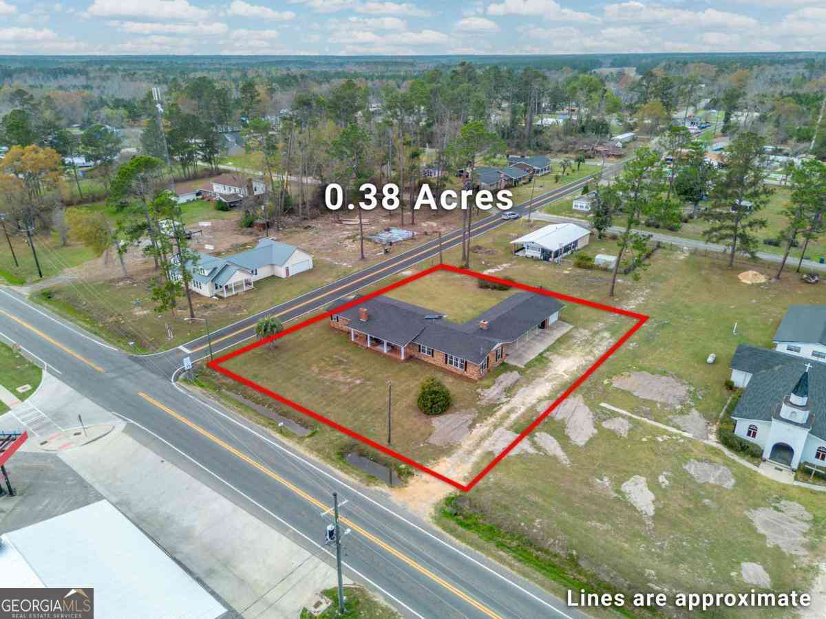Homes For Sale - 701 Van Streat<br/> Coffee County, Nicholls, GA 31554