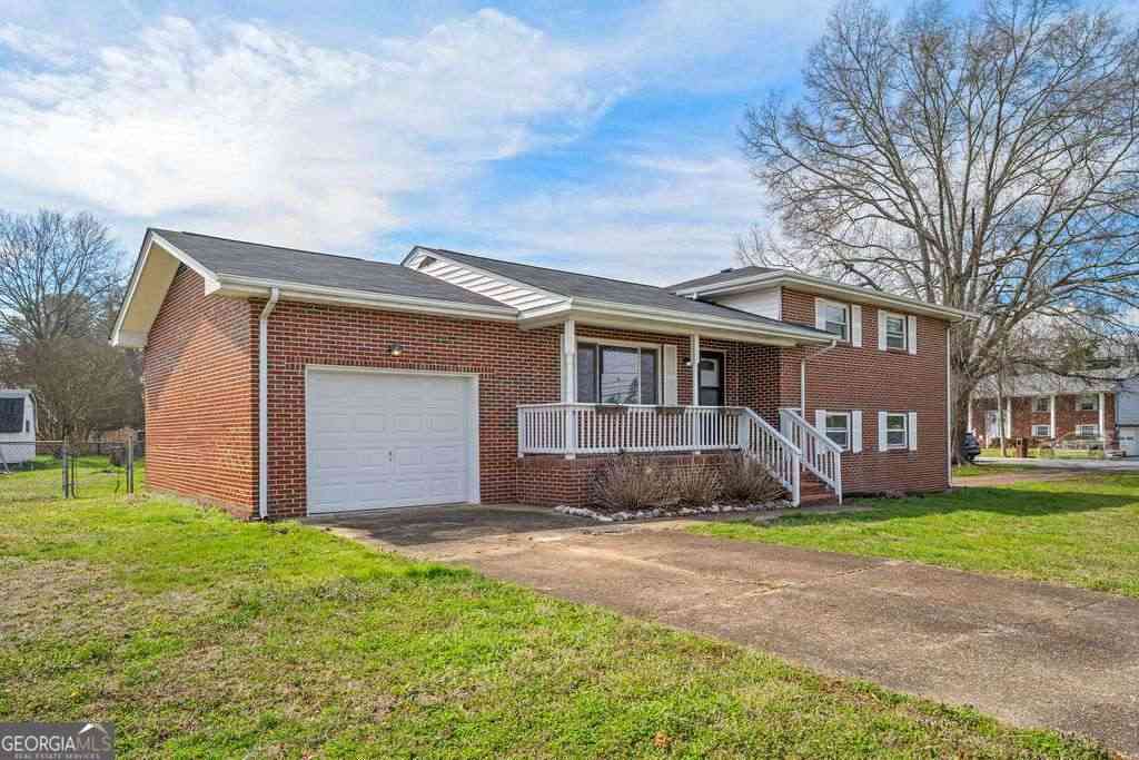 Homes For Sale - 31 Jackson Way<br/> Fort Oglethorpe, GA 30742