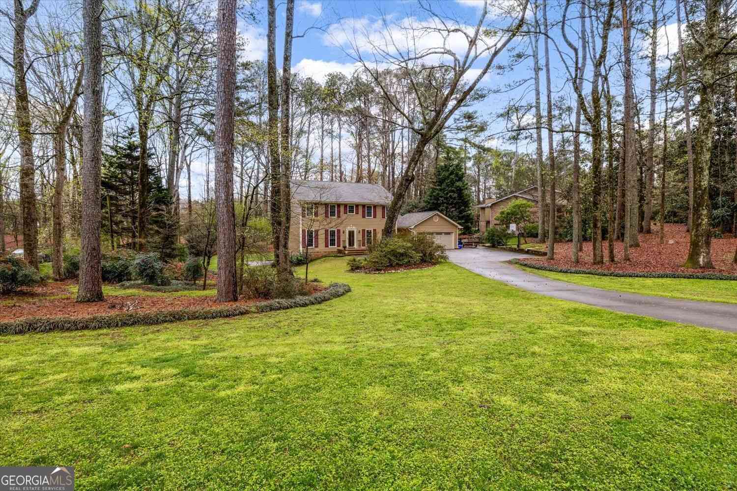 Homes For Sale - 1942 Musket Court<br/> Smoke Rise, GA 30087