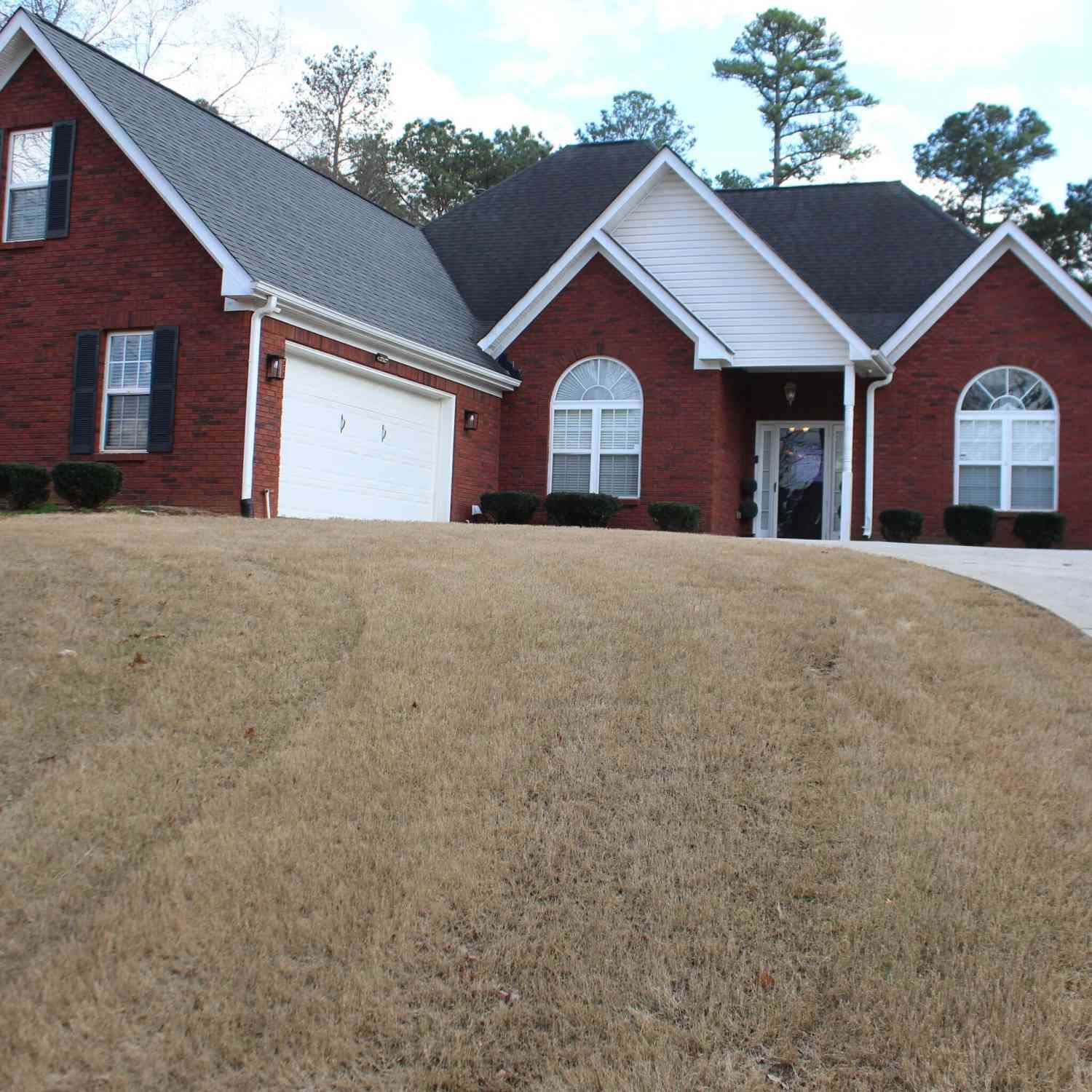 Homes For Sale - 2534 Cedar Way<br/> Loganville, GA 30052